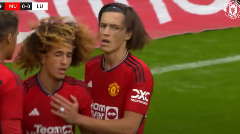 2ª titularidad seguida para Álvaro Fernández, que maravilla en el Manchester United