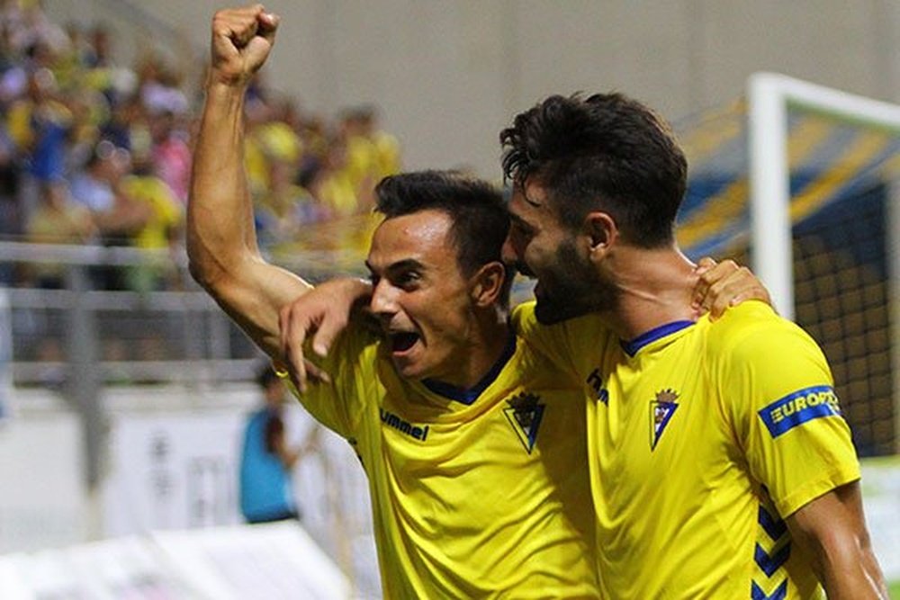 Álvaro García celebra su gol ante La Hoya Lorca. Twitter