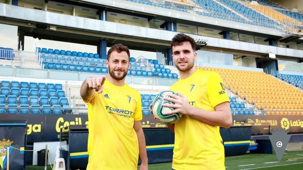 Giménez y Malbasic fueron presentados por el Cádiz. CadizCF