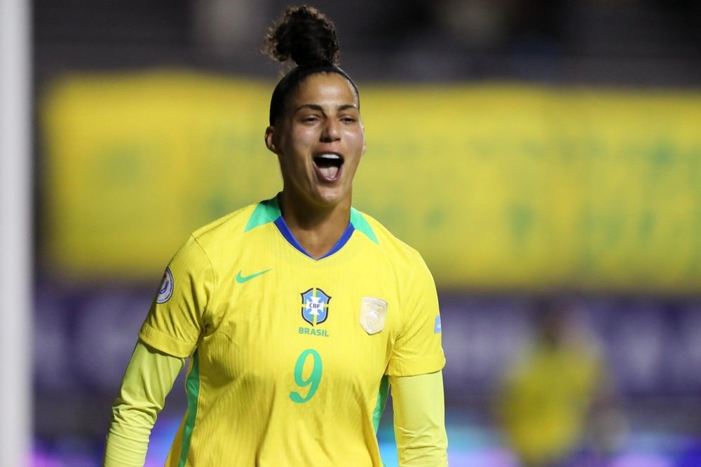 Brasil vence a uma Venezuela complicada com gols de Amanda Gutierres e Duda Sampaio. EFE