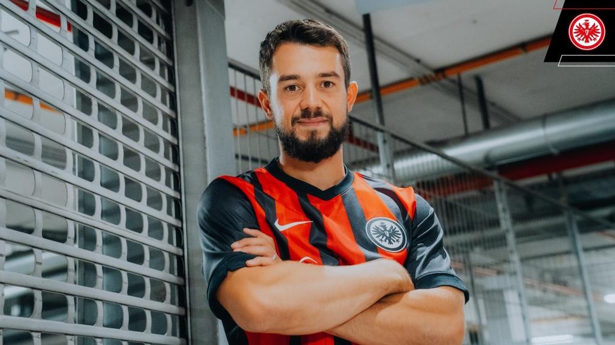 Official Younes On Loan From Naples To Eintracht Frankfurt Official Younes On Loan From Naples To Eintracht Frankfurt