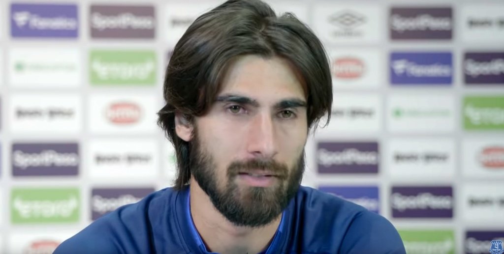 Emotional Andre Gomes. Everton