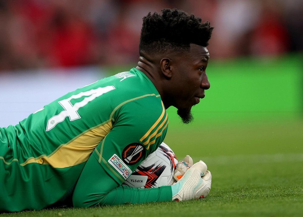 Manchester United remain hopeful Onana will join pre-season tour. EFE