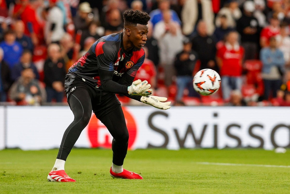 Onana has become a lightning rod for criticism during recent seasons. EFE