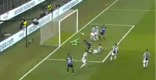 Barzagli scored an own goal for Juventus. Captura