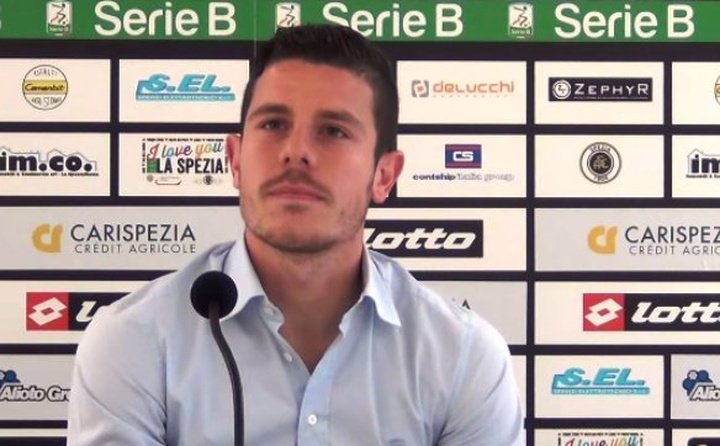 Un delantero la Serie B se retira a los 29 años por una dolencia cardiaca