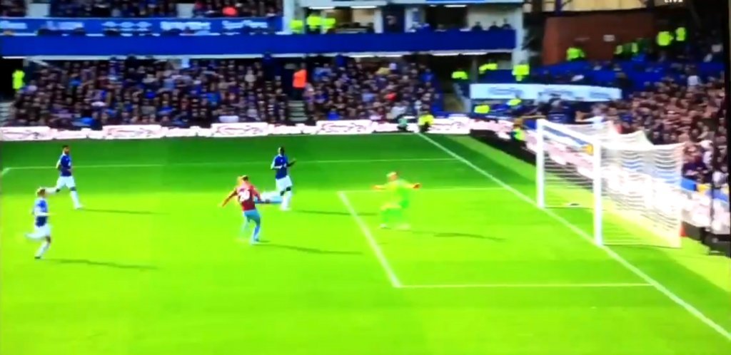 Yarmolenko made no mistake from Arnautovic's pass. Screenshot