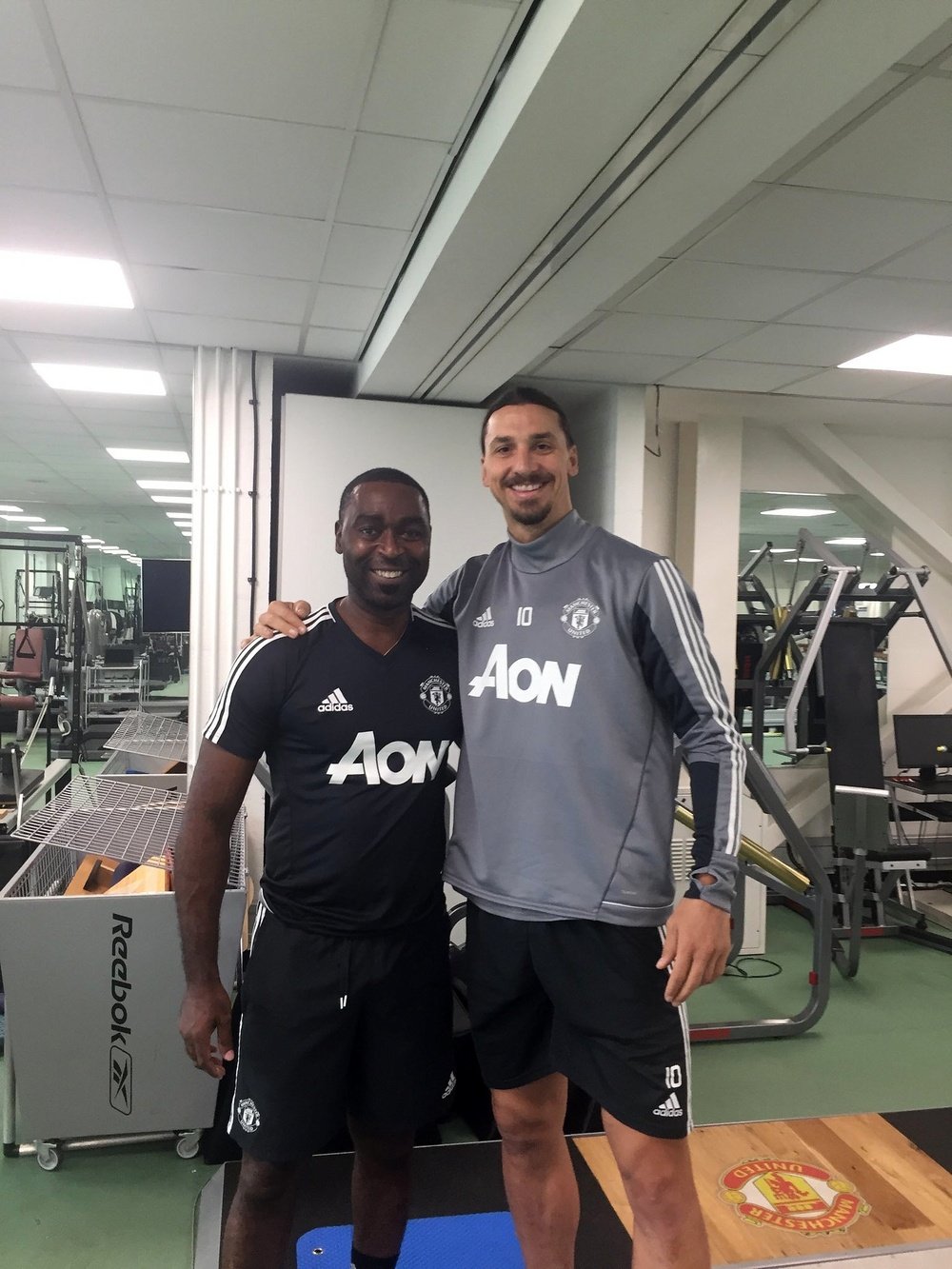 Andy Cole and Ibrahimovic in the gym. Twitter/VanCole9