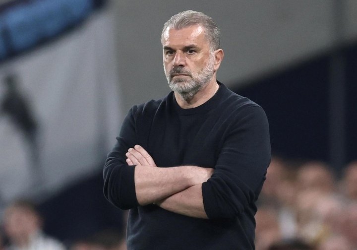 Postecoglou guided Spurs to a memorable 2–1 win over United in the Europa League final. EFE