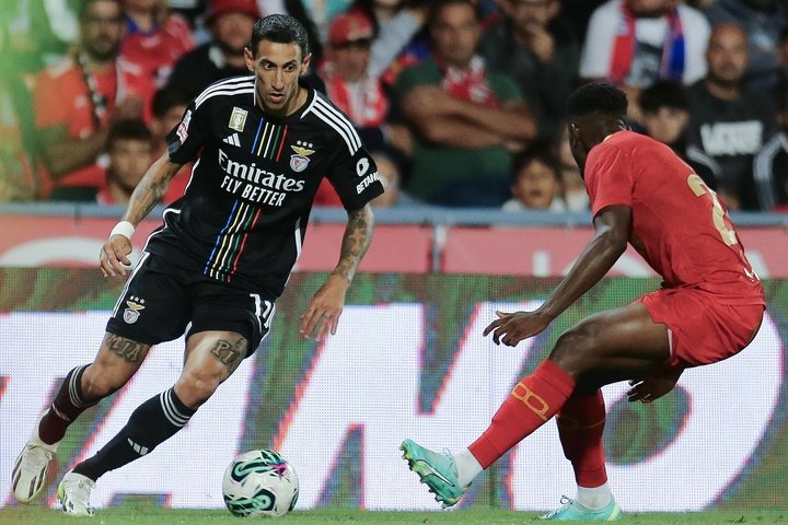 Blessé, Angel Di Maria est incertain pour le choc Benfica-Porto