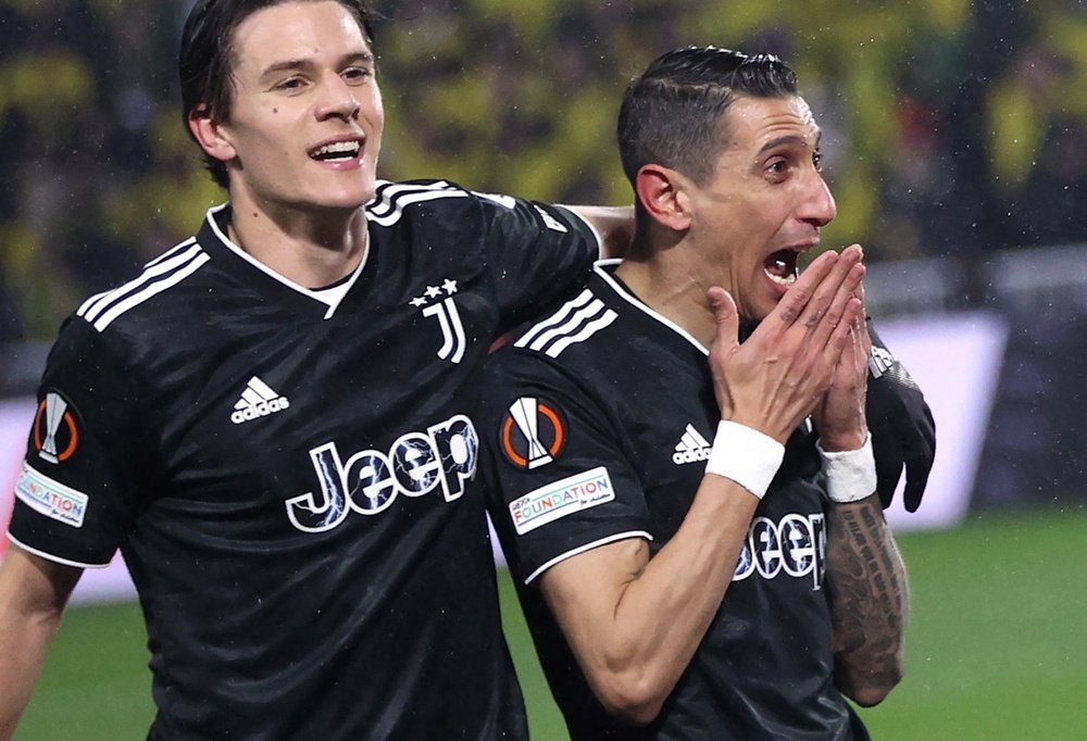 Di Maria's hat trick saw Juve make it to the last 16. EFE