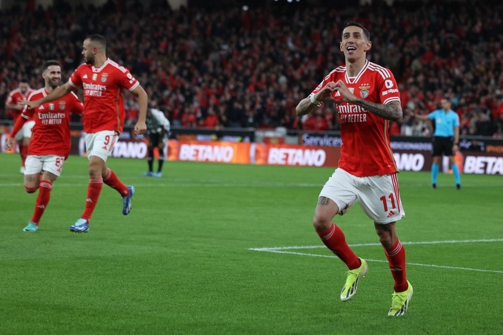 Benfica garante a vantagem desde os onze metros. EFE/Manuel de Almeida