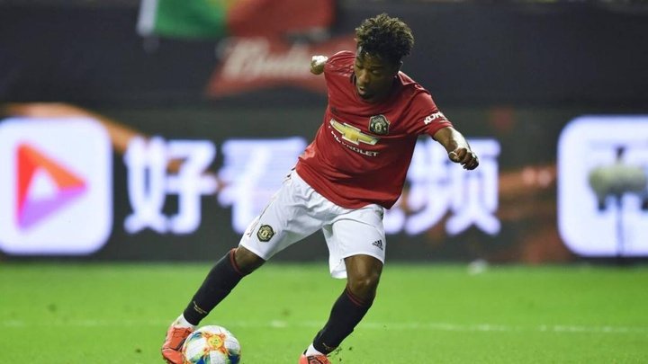 Chelsea attend Angel Gomes