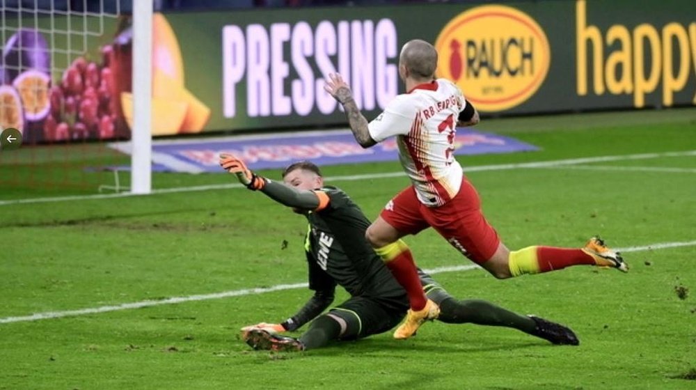 Un renacido Köln bloquea al RB Leipzig. EFE