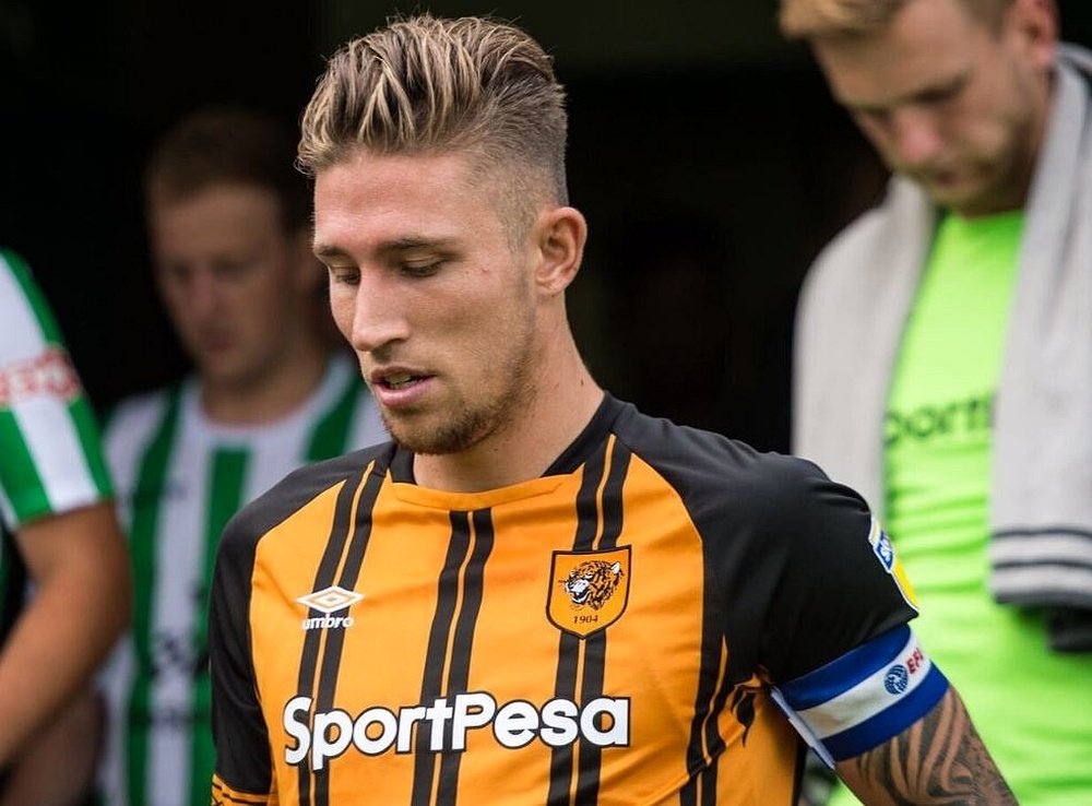 Angus MacDonald relató su lucha contra el cáncer. Twitter/HullCity