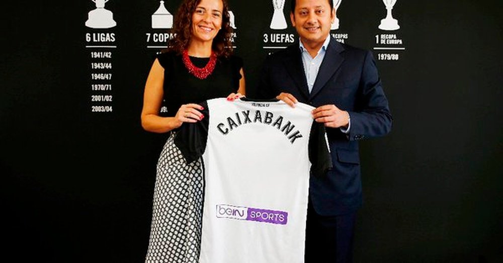 El conjunto valenciano renovó su patrocinio con CaixaBank. ValenciaCF