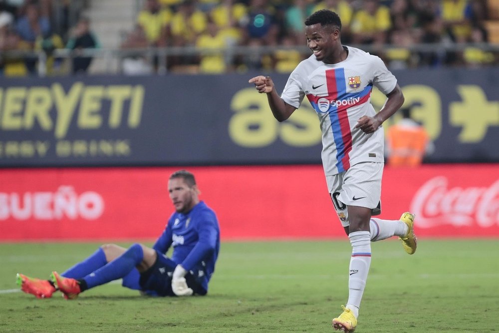 Ansu Fati, consciente de su responsabilidad en el Barça. EFE