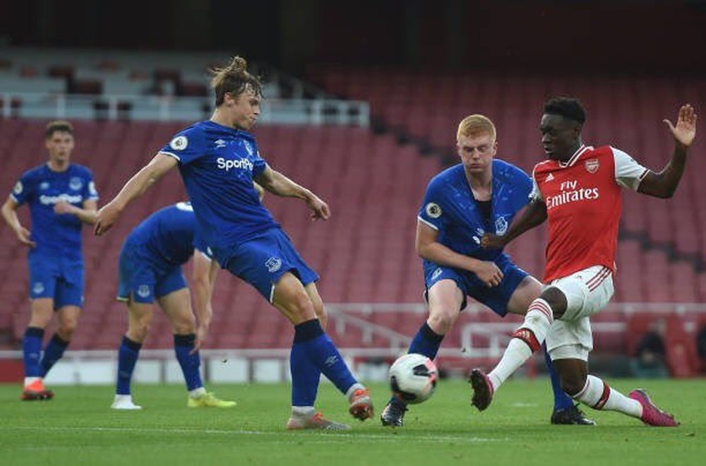 Gordon will remain an Everton player. Twitter/Everton
