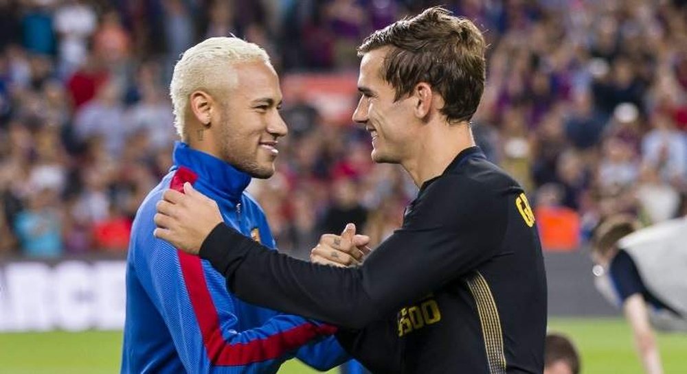 Griezmann garante que Neymar teria espaço no onze do Barcelona. AFP