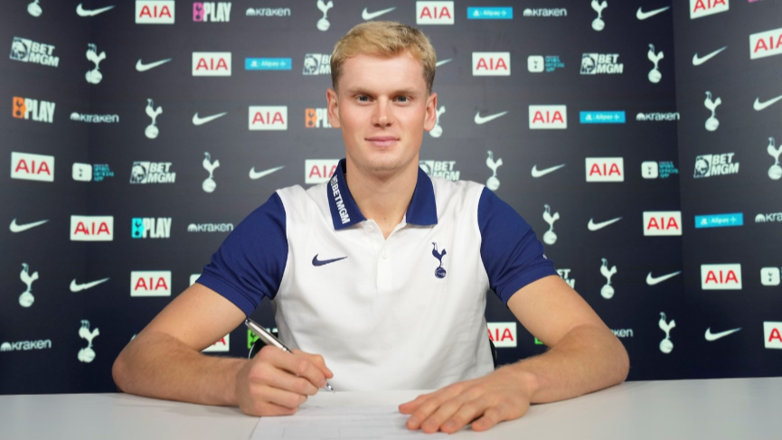 OFFICIAL: Spurs complete signing of goalkeeper Antonin Kinsky