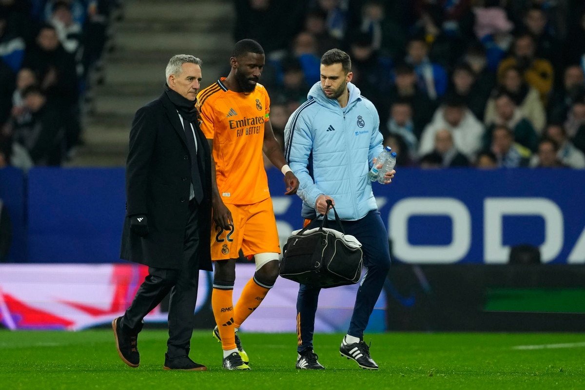 Rüdiger, baja para el derbi y la ida ante el City. EFE/Alejandro García