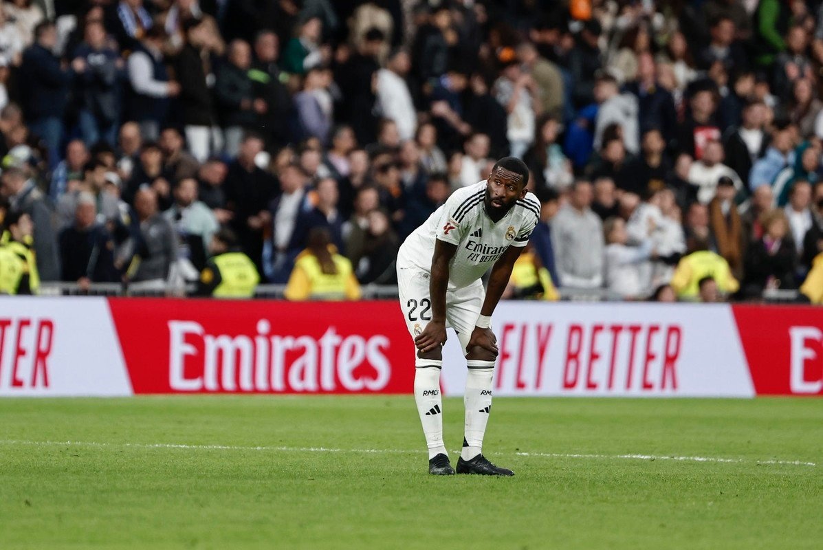 Le Real confirme la rupture partielle du ménisque de Rüdiger
