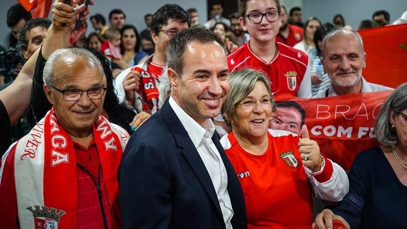 Presidente dos minhotos confirmou a 'permanência' de um internacional português. SC Braga
