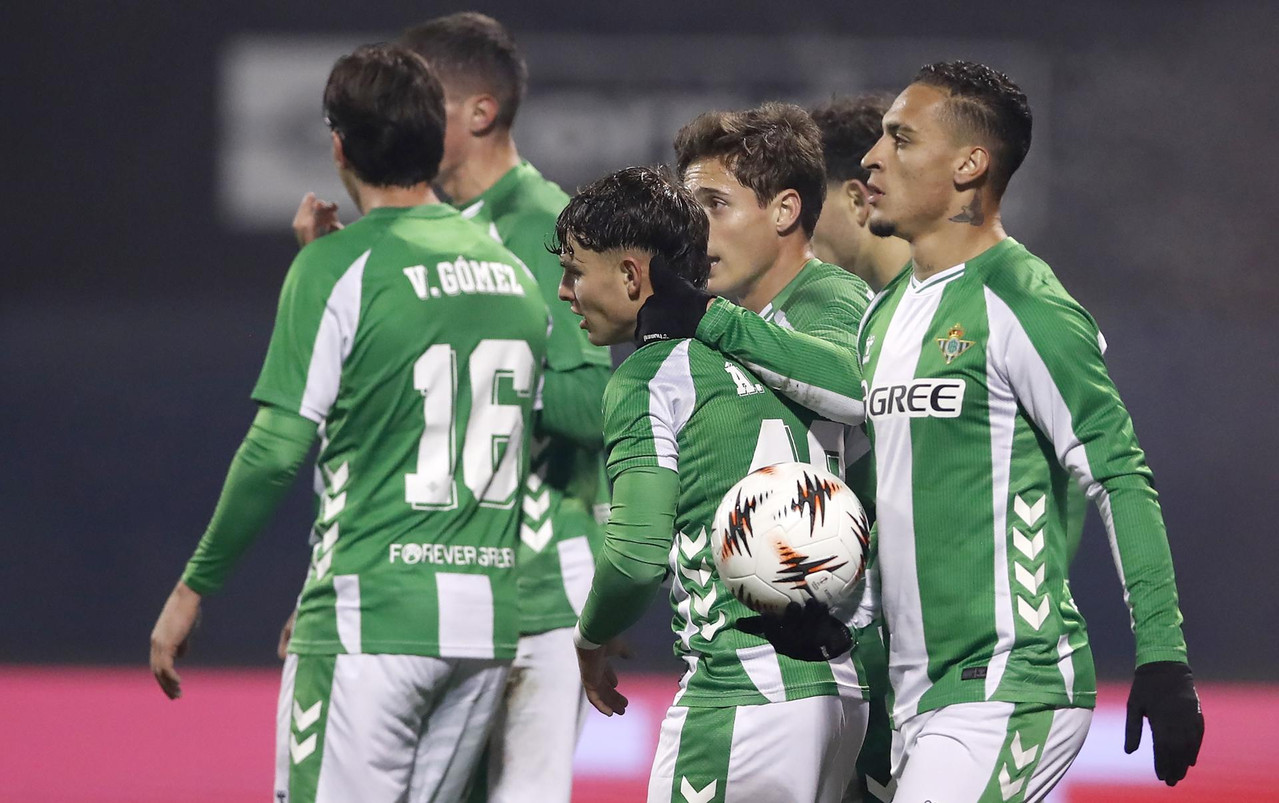 El Betis se eleva con un acelerón de 7 minutos