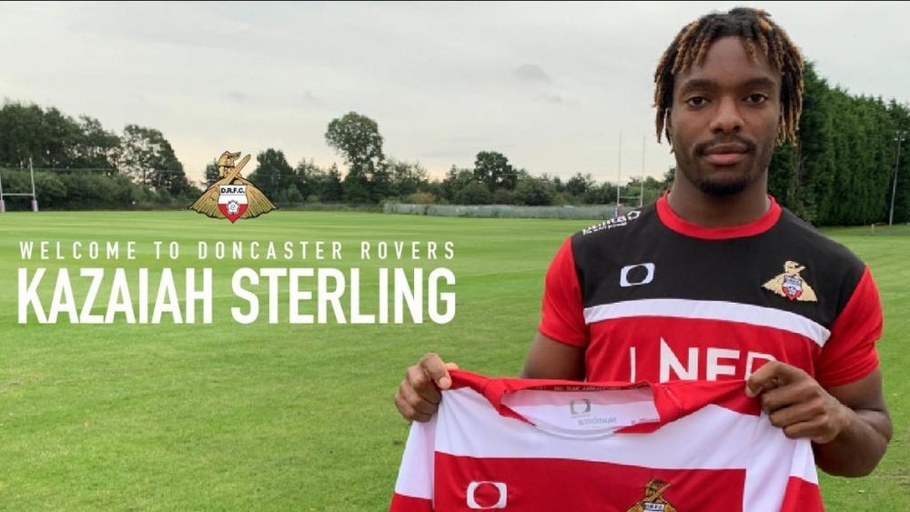 Kazaiah Sterling pone rumbo al Doncaster Rovers. DoncasterRovers