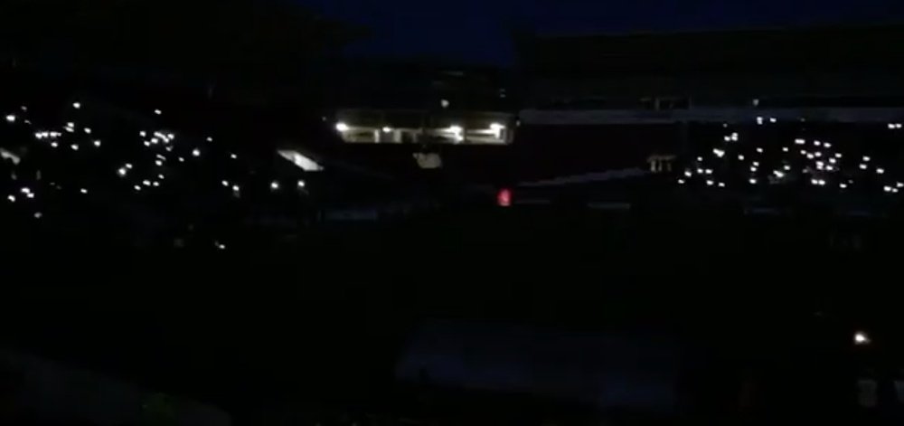 Se quedó sin luz el Estadio de La Independencia. Twitter