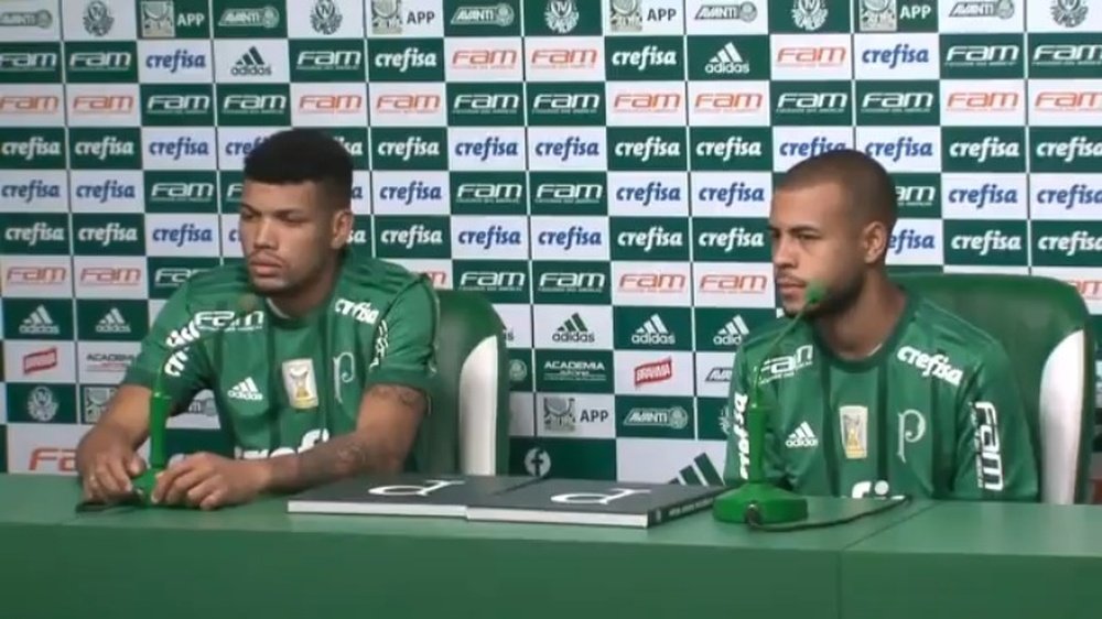 Mayke e Juninho foram apresentados pelo Palmeiras. Palmeiras