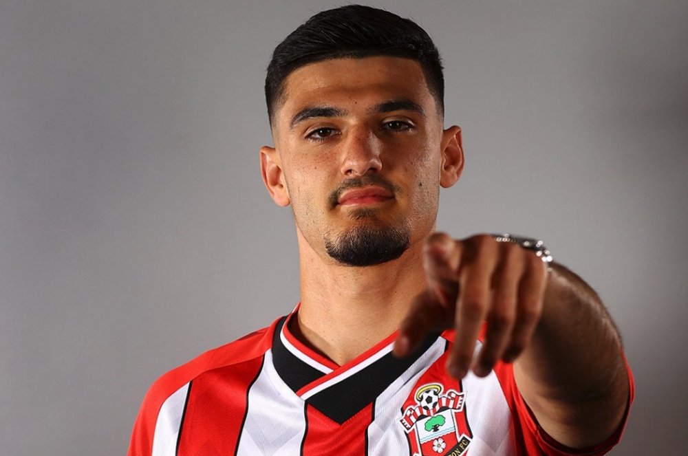 Chelsea envoie Armando Broja en prêt à Southampton. SouthamptonFC