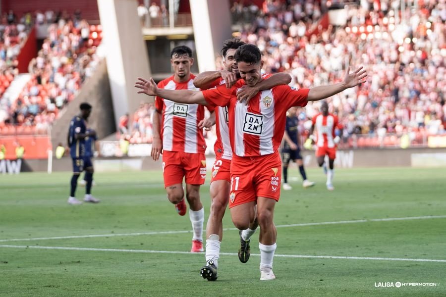 El Almería cumple y toma el camino largo. LaLiga