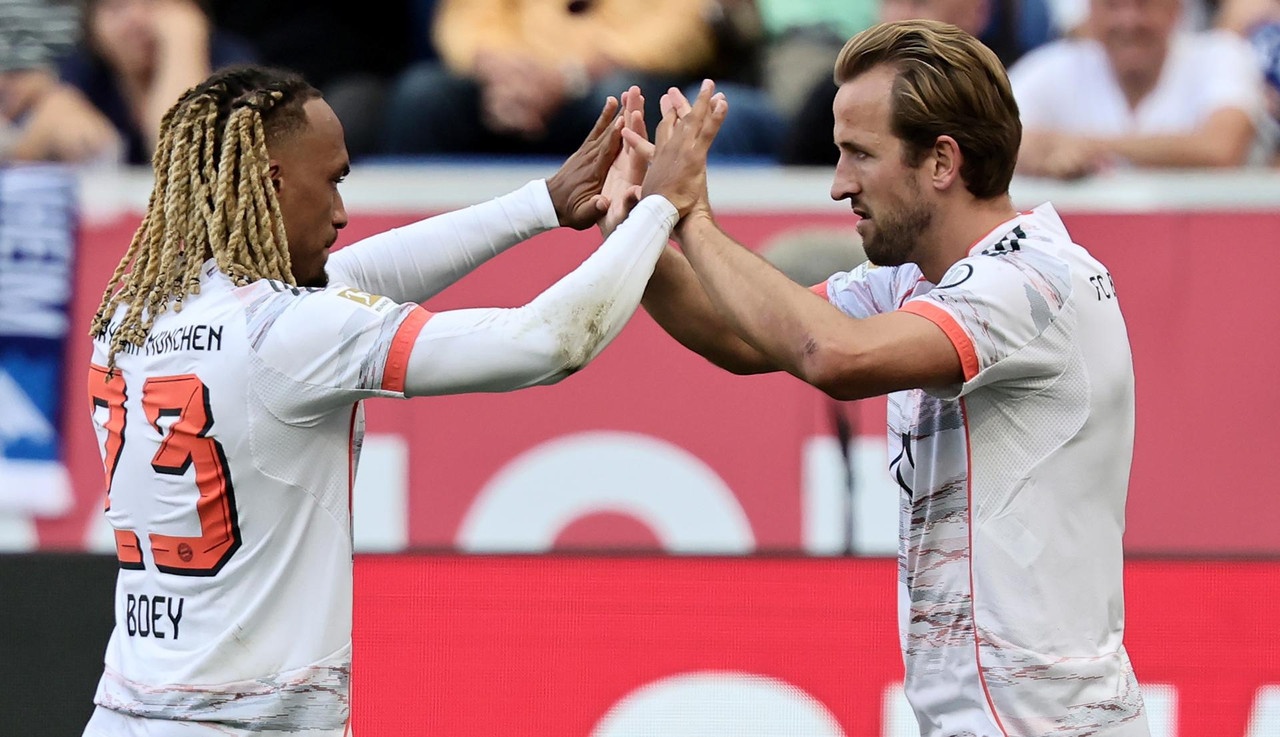 Kane show: tripletta e Bayern sempre più leader
