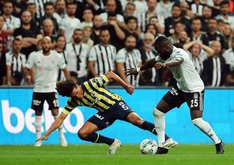 Prêté à Besiktas en provenance de West Ham, Arthur Masuaku vient d'être transféré définitivement. Il évoluera pour le club turc jusqu'en 2027.