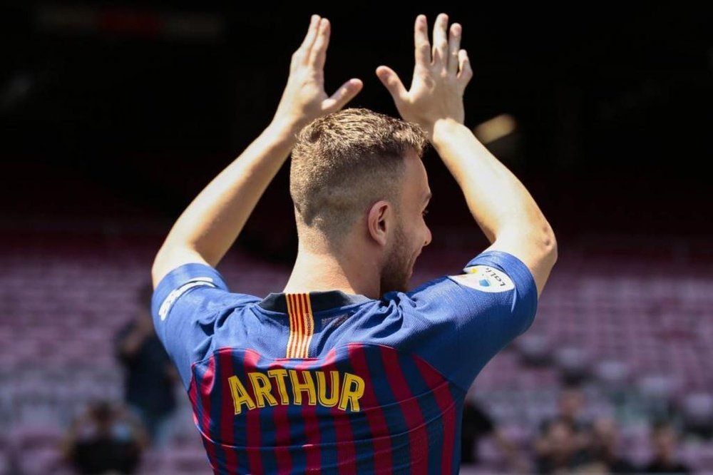 Arthur, déterminé à rester au Barça. Twitter/FCBarcelona