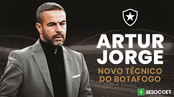 Artur Jorge desembarcou ontem em solo brasileiro, para assumir o comando da equipe do Botafogo carioca. O português esteve no Engenhão no mesmo dia, para avaliar uma partida da equipe. Em tempo, o Alvinegro foi derrotado por 3 a 1 pelo Junior Barranquilla, em disputa pela Libertadores.