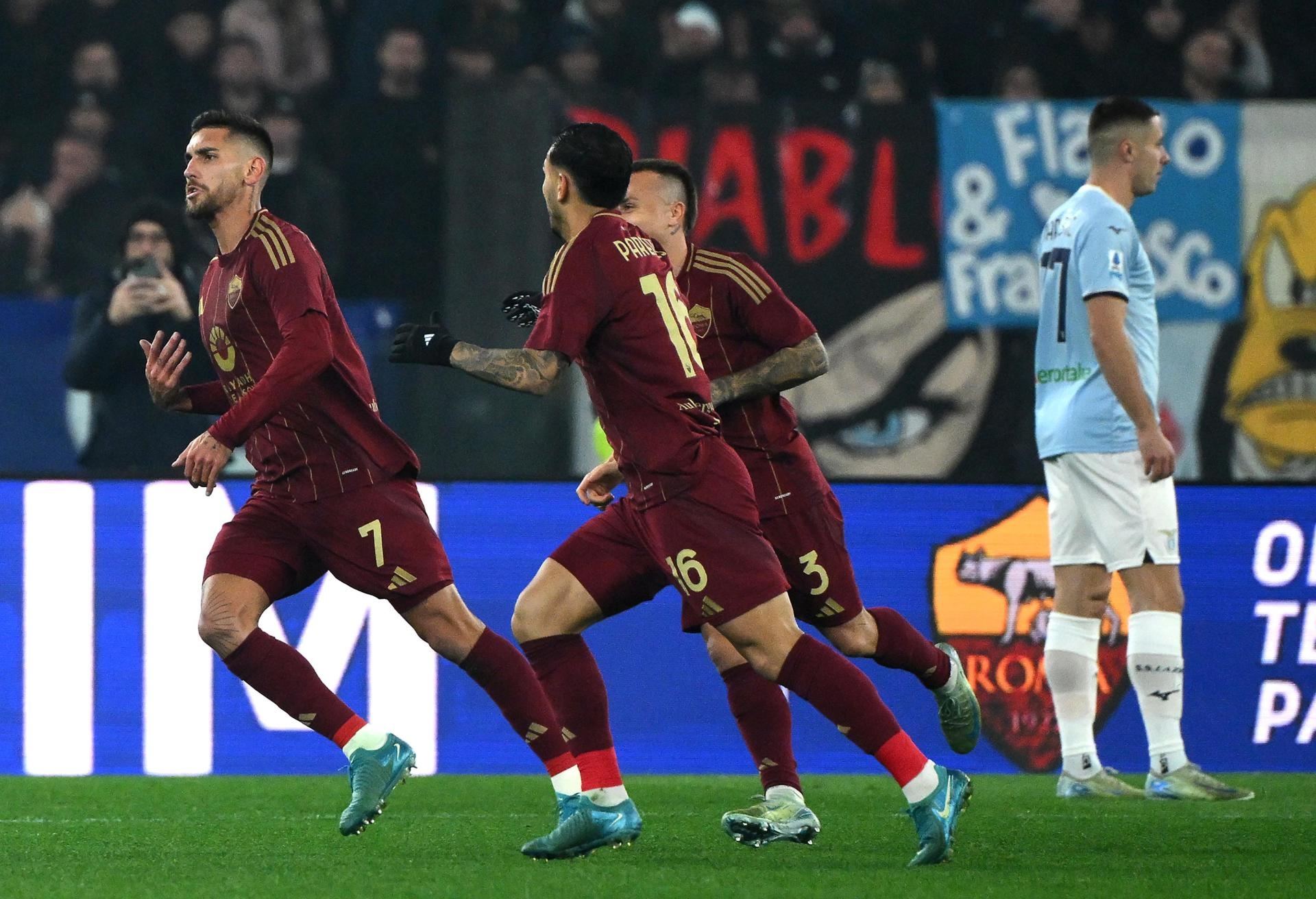 La Roma venció por 2-0 a la Lazion. EFE