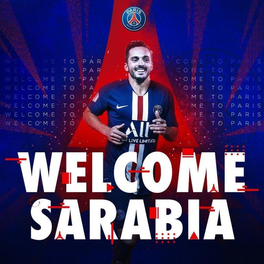 Pablo Sarabia assinou por cinco anos. Twitter/PSG_inside