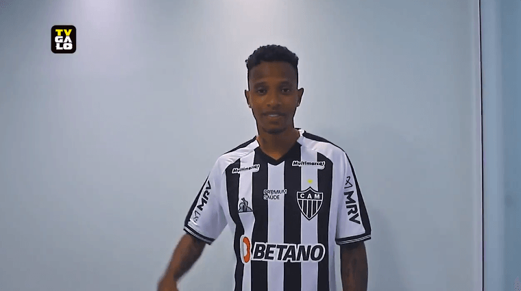 Atlético-MG e a dúvida sobre usar Tchê Tchê contra o São Paulo: vale a pena pagar a multa?
