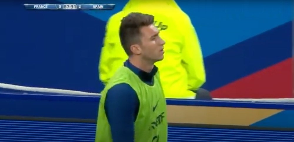 Laporte fue suplente con Francia en la última victoria de España sobre los galos. Captura/Cuatro