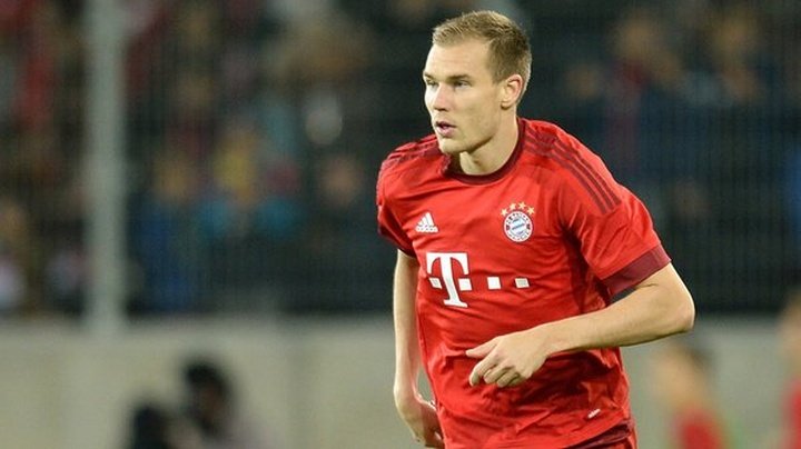 El Bayern renovó a Badstuber antes de firmar con el Schalke 04