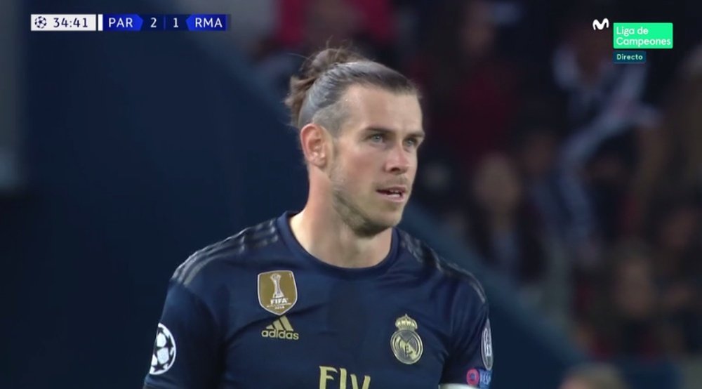 Gareth Bale refuse de porter l'écusson du Real Madrid. Captura/Movistar+