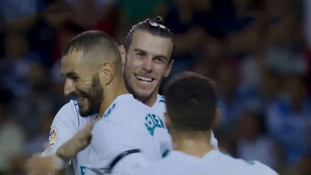 Bale celebrates his goal against Deportivo. Twitter