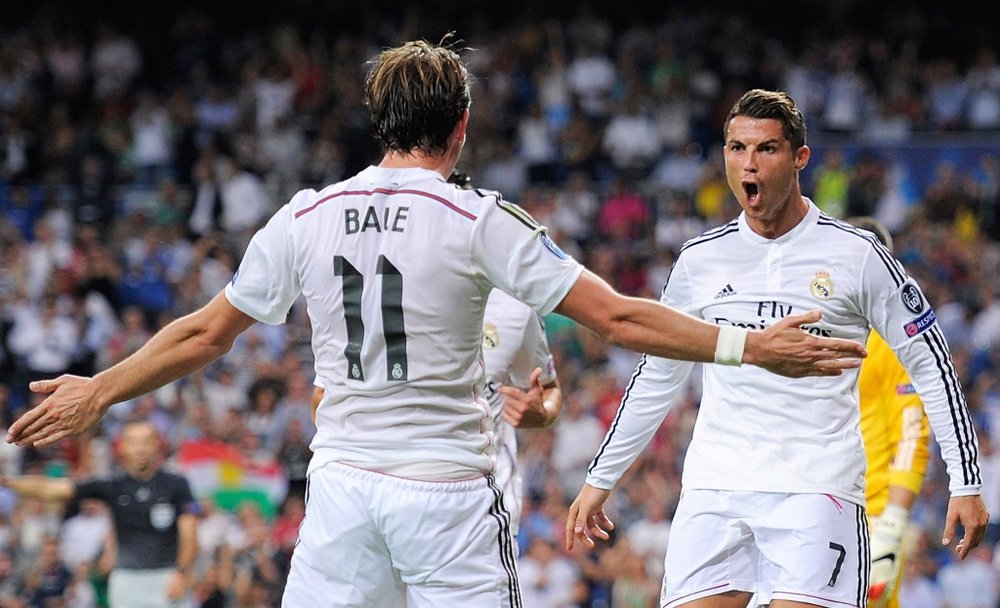 Bale y Cristiano Ronaldo celebran un gol con el Real Madrid. UEFAChampionsLeague