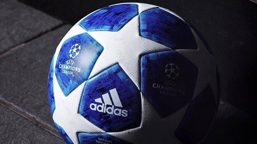 Bola oficial da Champions League 2018-19. Adidas