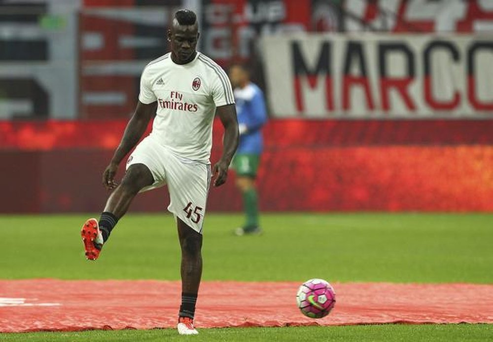 The Rossoneri have been boosted ahead of Sundays trip to Verona with the return of the pair. EFE