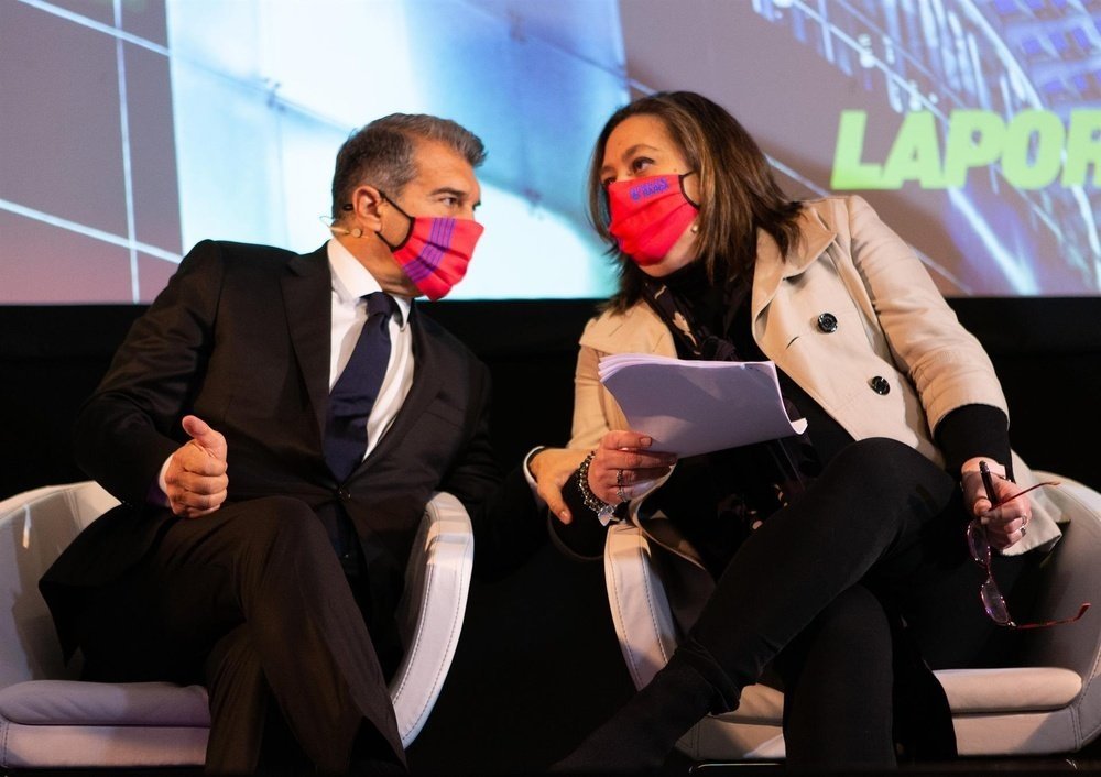 Elena Fort, do Barcelona, defendeu a gestão de Joan Laporta. EFE