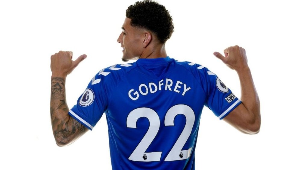 Ben Godfrey ya es del Everton. Twitter/Everton
