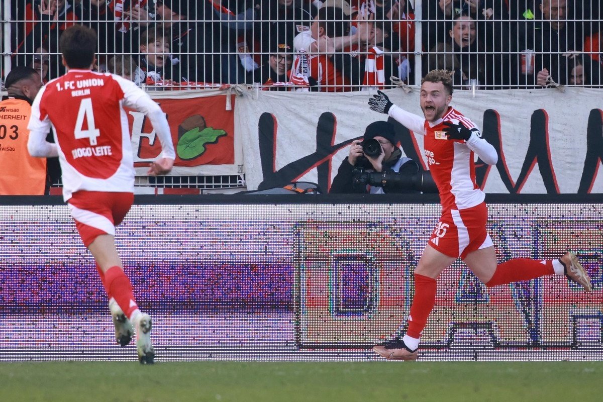 Union Berlin y Bayern de Múnich firmaron el 1-1 en la jornada 26 de la Bundesliga. Valió el tanto final de Benedict Hollerbach, quien igualó el gol de Leroy Sané. Un reparto de puntos que frena la inercia del cuadro de Vincent Kompany, líder de la clasificación.